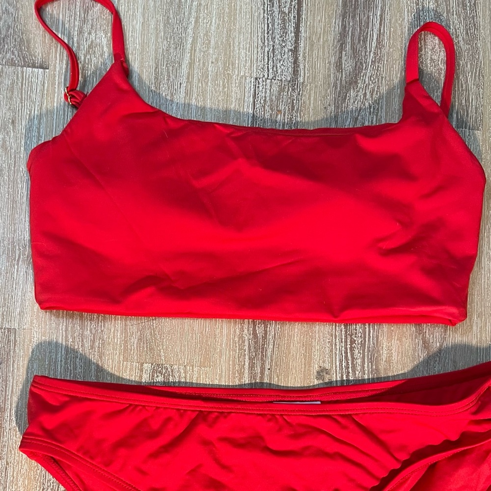 Andie red bikini